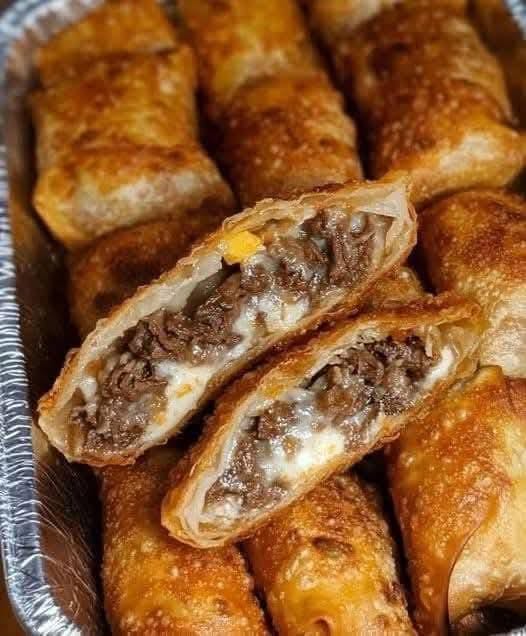 ROLADKI JAJECZNE Z CHEESESTEAKIEM PHILLY